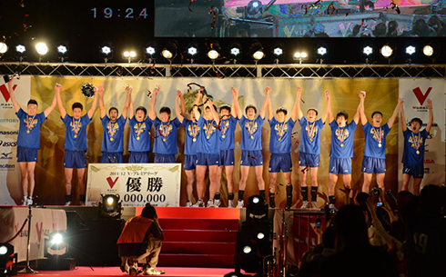 優勝時の集合写真2