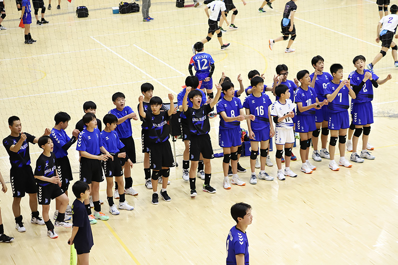 写真：整列するの選手の様子