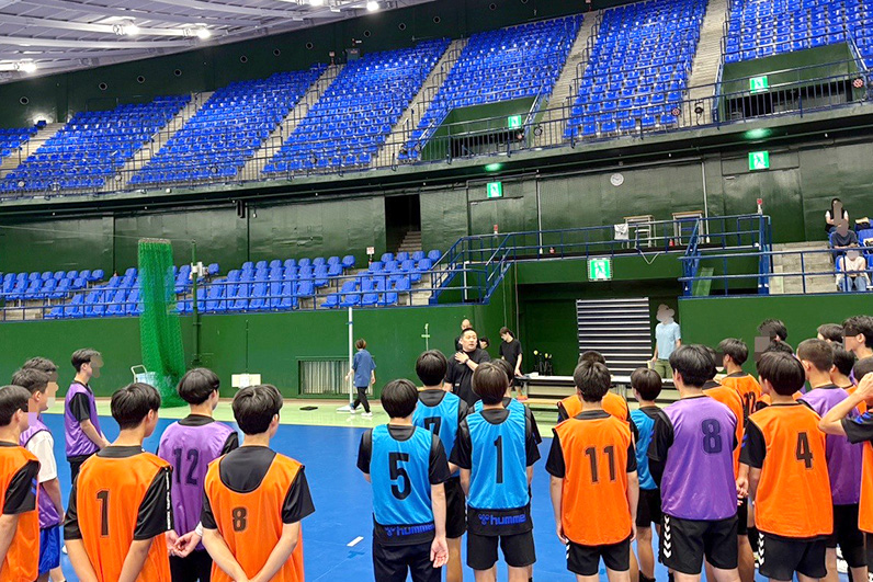 写真：練習会および説明会の様子