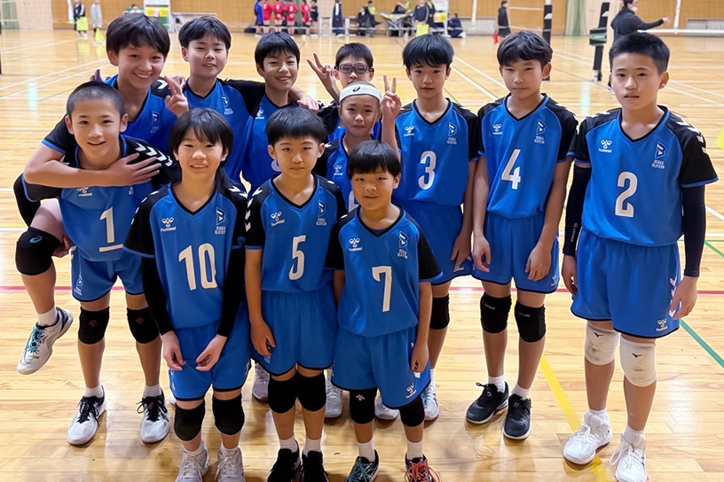 6年生大会に出場した選手の集合写真