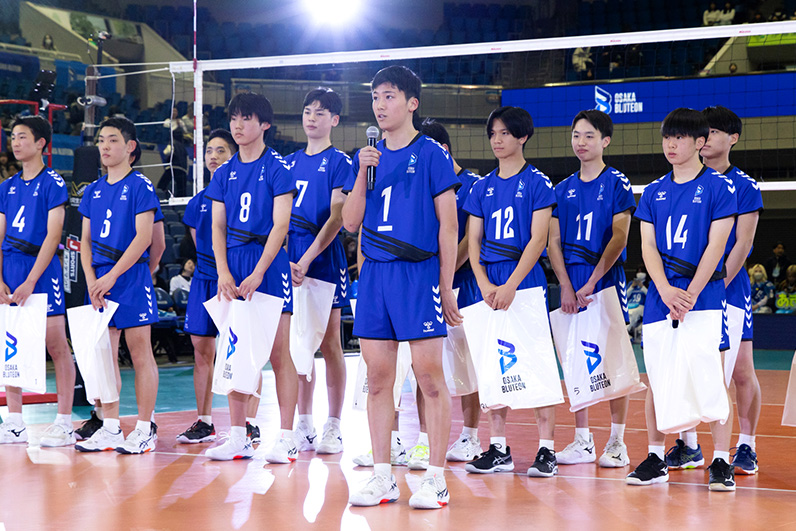 写真:大阪ブルテオンとU15の選手