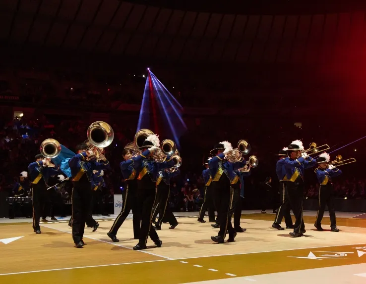 Imagen: actuación de la banda de música
