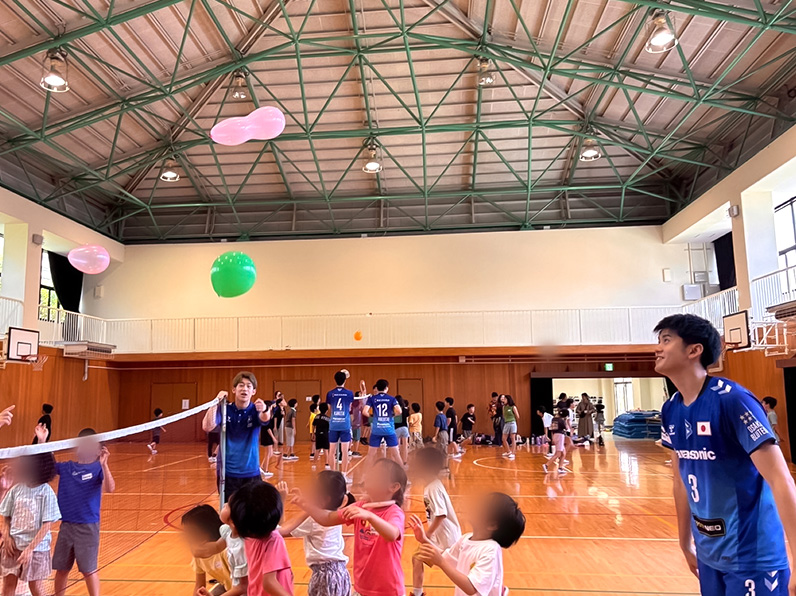 バレーボール教室 枚方市立開成小学校 | 子どもふれあい事業