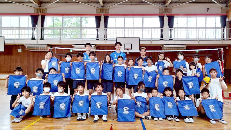 โครงการแลกเปลี่ยนเด็กเมืองฮิรากาตะ ชั้นเรียนวอลเลย์บอล โอซากะ บูรูเตโอน