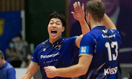 【あいおい】パナソニックパンサーズ　ロンT 練習着　永野選手 あいおい様専用】パナソニックパンサーズ ロンT 練習着 永野選手