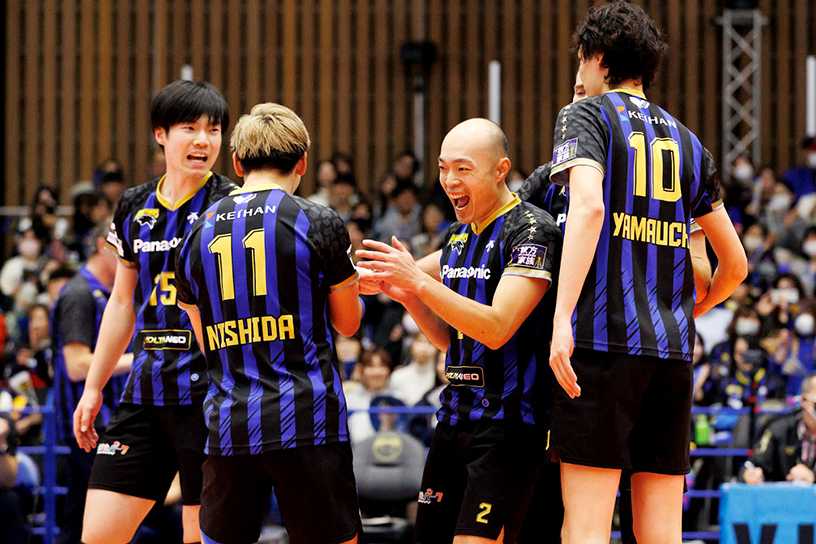 写真：大塚選手、西田選手、深津選手、山内選手
