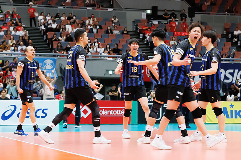 写真:仲本選手、西山選手、兒玉選手、西川選手、垂水選手、深津選手