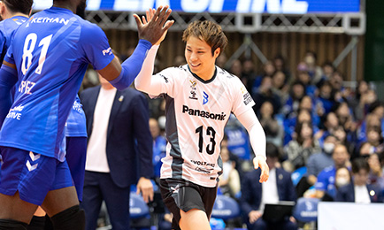 【てくてく】パナソニックパンサーズTシャツ 大阪ブルテオン オフィシャルオンラインショップ / TOPページ