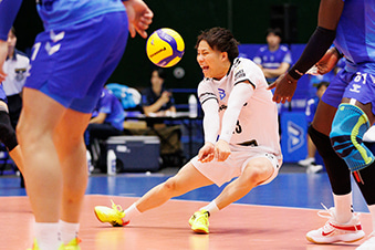 写真：リベロの山本選手