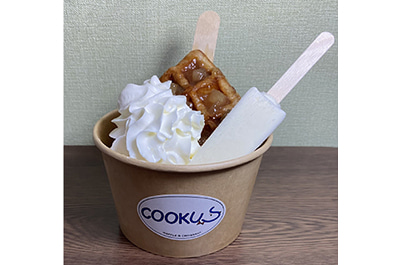 写真：COOKUSのキッチンカー