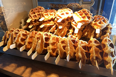 写真：COOKUSのキッチンカー