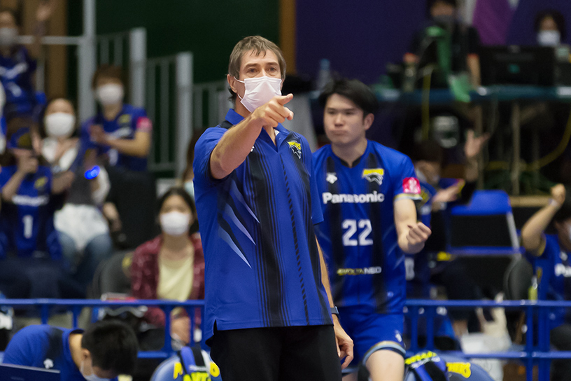 写真：ティリ監督