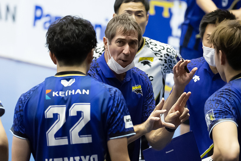 写真：ティリ監督