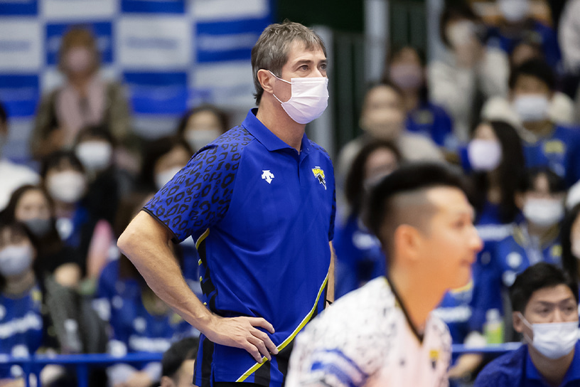 写真：ティリ監督