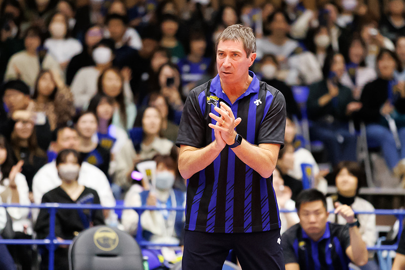 写真:ティリ監督