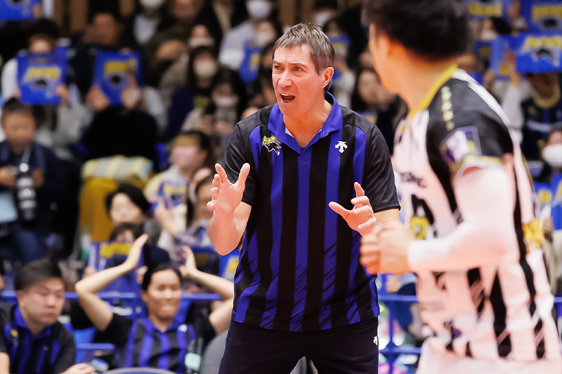 写真:ティリ監督