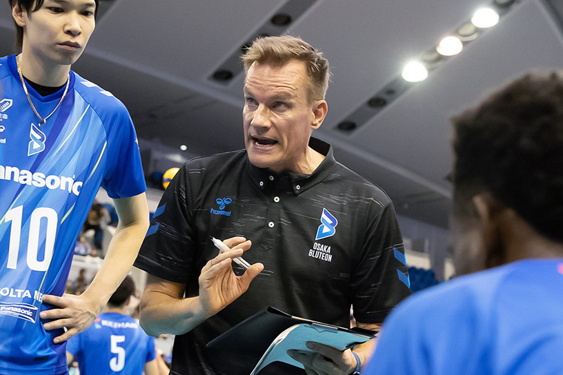 写真：サムエルボ監督