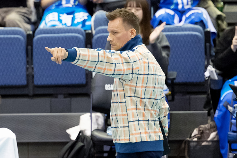 写真：サムエルボ監督