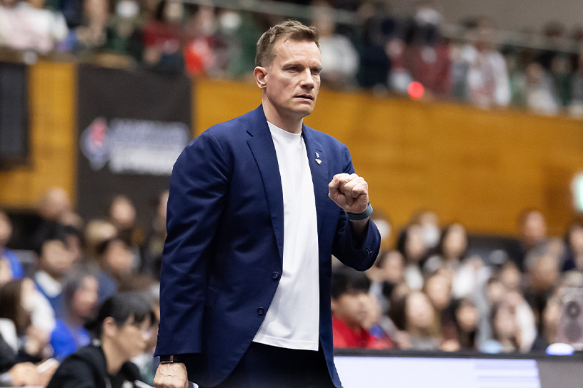 写真：サムエルボ監督