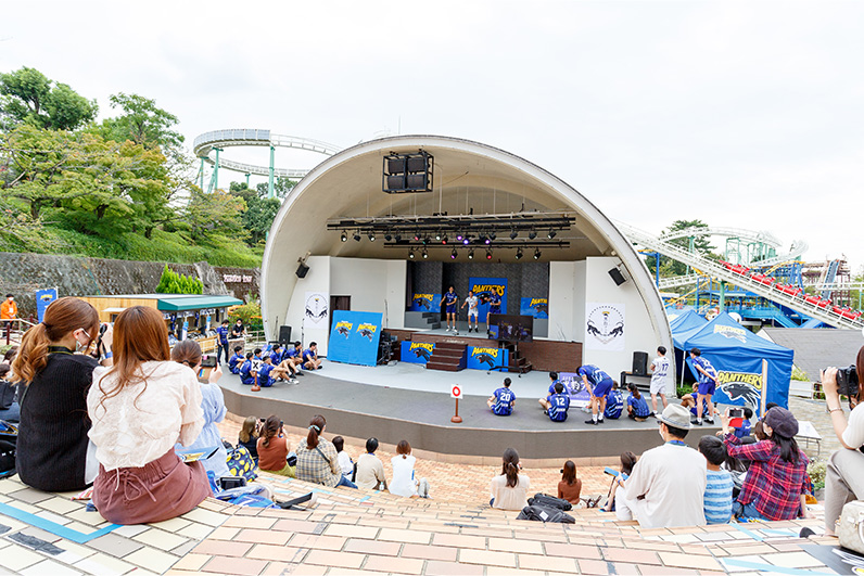 写真：観客席側から見たステージの様子