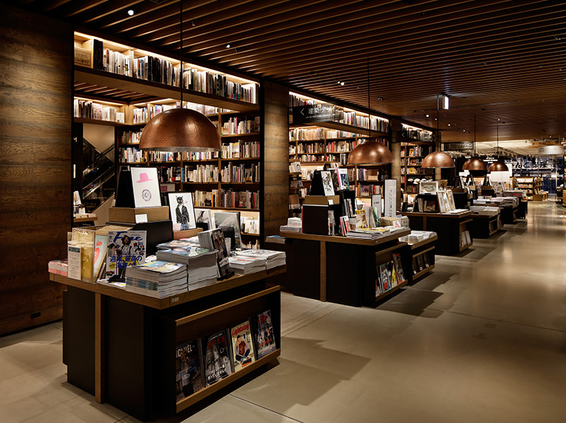 写真：枚方T-SITE 蔦屋書店のフロア