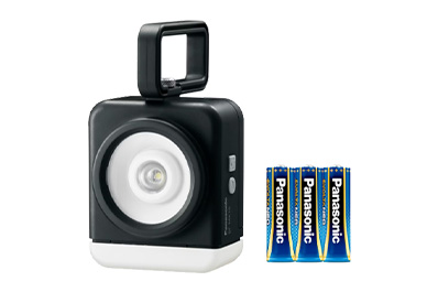 写真：乾電池エボルタNEO付き 強力マルチライト（BF-MK10K-K）