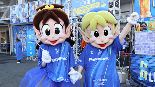 画像：ピピンとポピー(昨シーズンの様子)